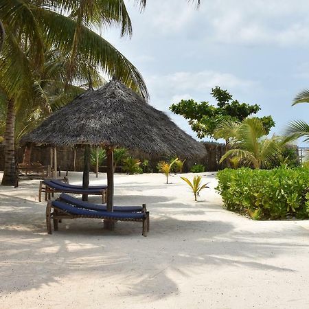 Pwani Silver Sand Beach Hotel ザンジバルシティ エクステリア 写真