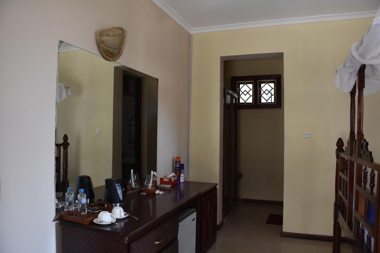 Pwani Silver Sand Beach Hotel ザンジバルシティ エクステリア 写真