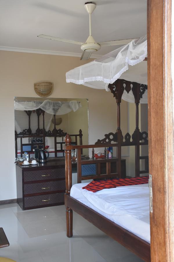 Pwani Silver Sand Beach Hotel ザンジバルシティ エクステリア 写真