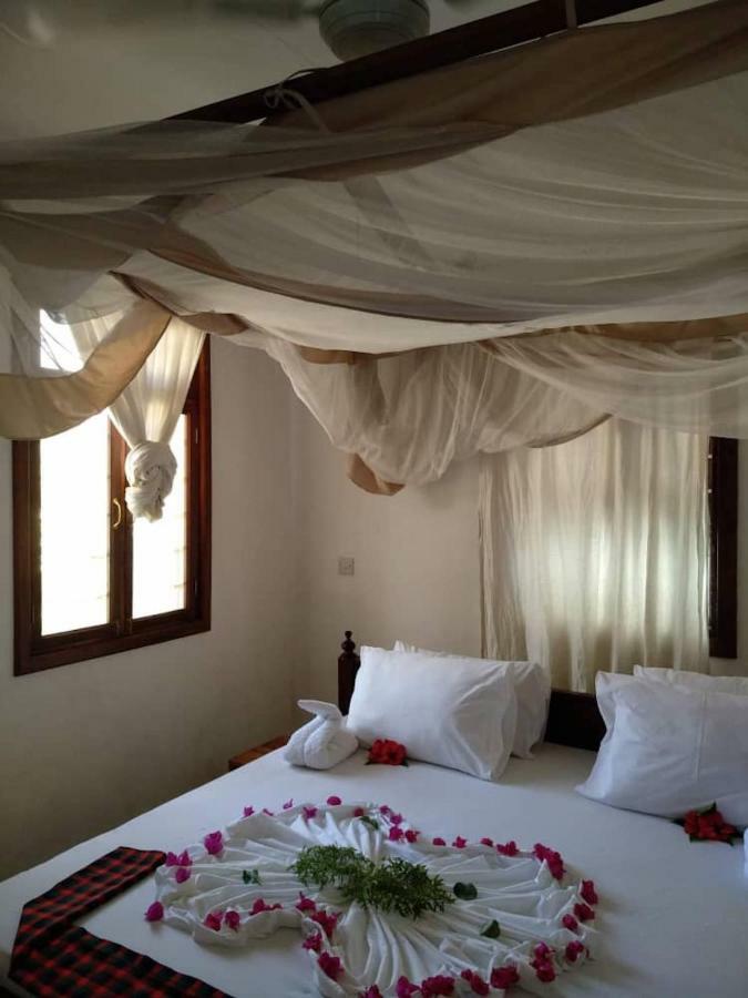 Pwani Silver Sand Beach Hotel ザンジバルシティ エクステリア 写真