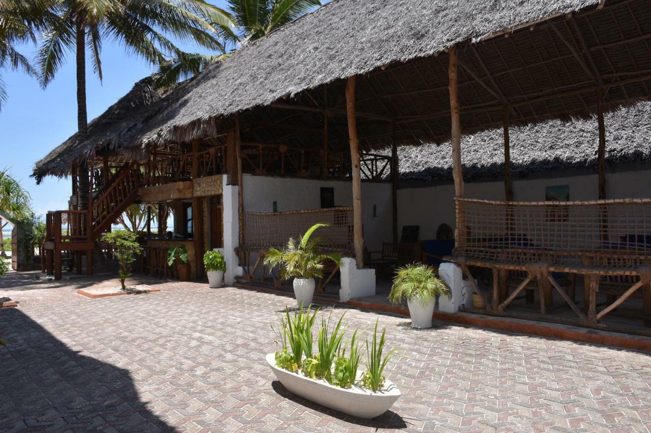 Pwani Silver Sand Beach Hotel ザンジバルシティ エクステリア 写真
