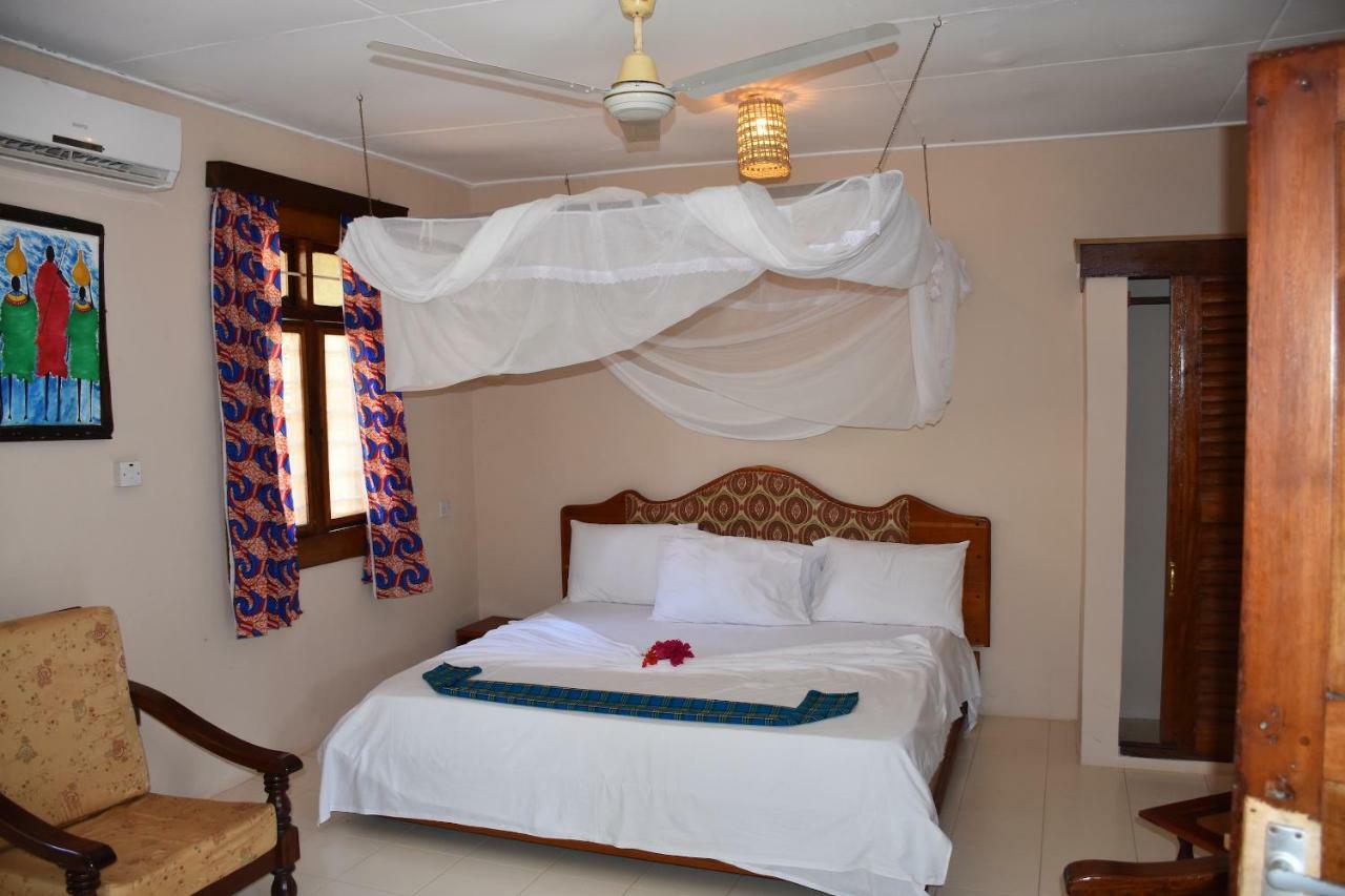 Pwani Silver Sand Beach Hotel ザンジバルシティ エクステリア 写真